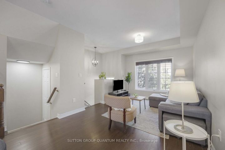 Photo 2 at #38 - 1250 St Martins Drive, Bay Ridges, Pickering