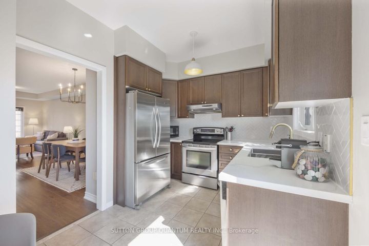 Photo 9 at #38 - 1250 St Martins Drive, Bay Ridges, Pickering
