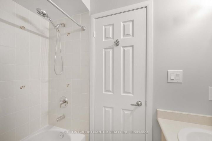 Photo 23 at #38 - 1250 St Martins Drive, Bay Ridges, Pickering