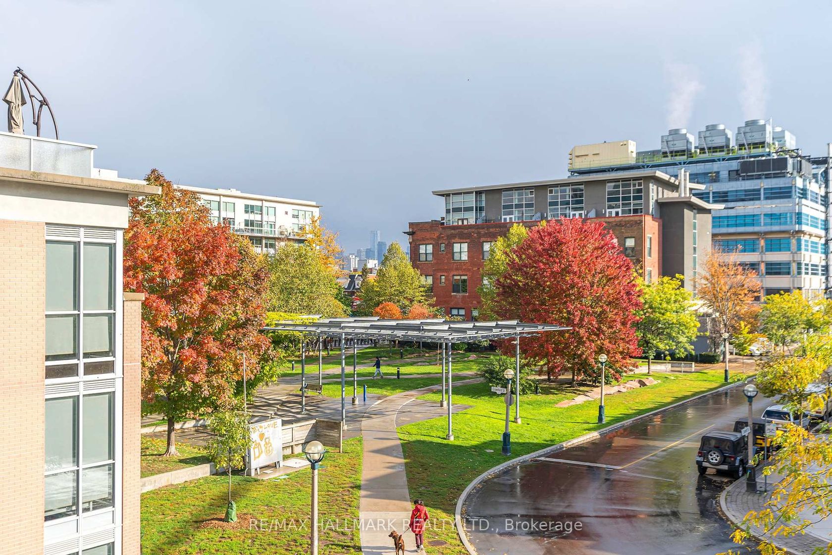 308 - 1 Shaw Street, Niagara, Toronto by Loree Meneguzzi Real Estate 308 - 1 Shaw Street, Niagara, Toronto
