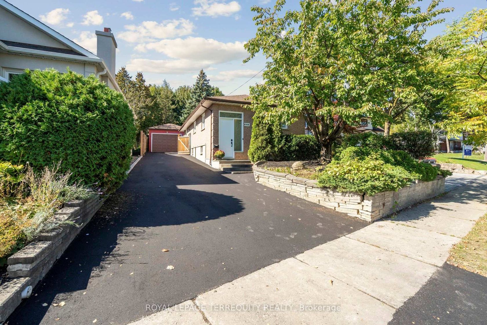 664 Scarlett Avenue, Humber Heights, Toronto 