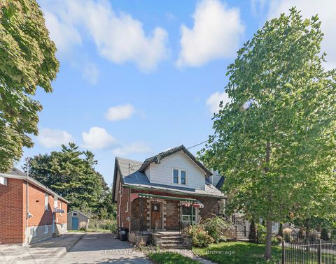 Photo 3 at 101 Ninth Street, New Toronto, Toronto