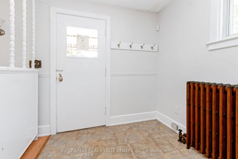 Photo 5 at 101 Ninth Street, New Toronto, Toronto
