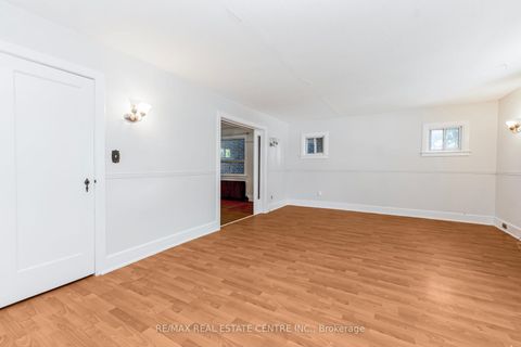 Photo 10 at 101 Ninth Street, New Toronto, Toronto
