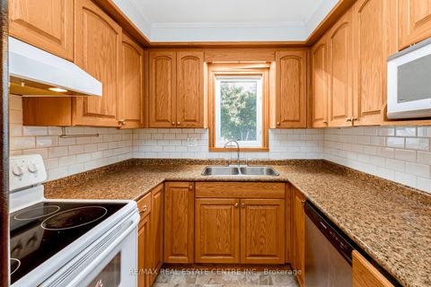 Photo 12 at 101 Ninth Street, New Toronto, Toronto