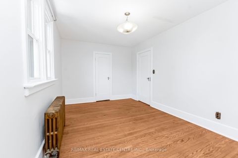 Photo 17 at 101 Ninth Street, New Toronto, Toronto