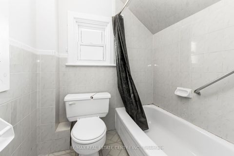 Photo 24 at 101 Ninth Street, New Toronto, Toronto