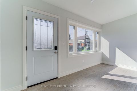 Photo 3 at 259 Robina Avenue, Oakwood Village, Toronto