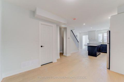 Photo 5 at 259 Robina Avenue, Oakwood Village, Toronto