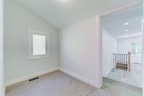 Photo 11 at 259 Robina Avenue, Oakwood Village, Toronto