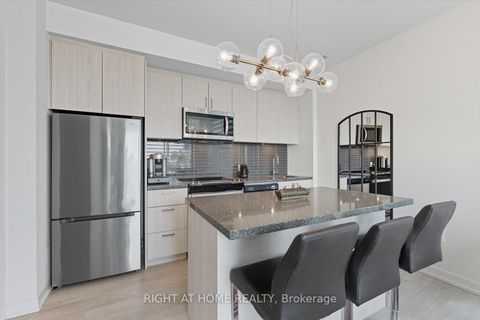 Photo 10 at 1508 - 3 Rosewater Street, South Richvale, Richmond Hill