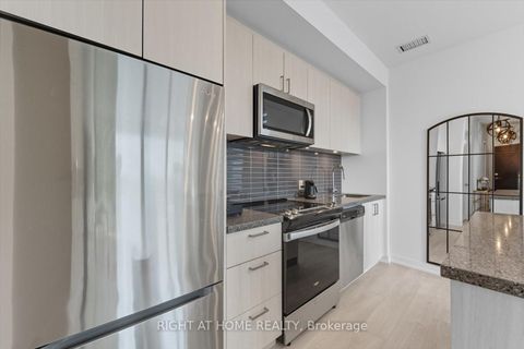 Photo 11 at 1508 - 3 Rosewater Street, South Richvale, Richmond Hill