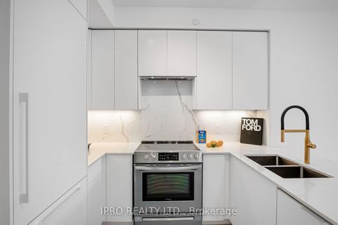 Photo 5 at 204 - 7890 Bathurst Street, Beverley Glen, Vaughan