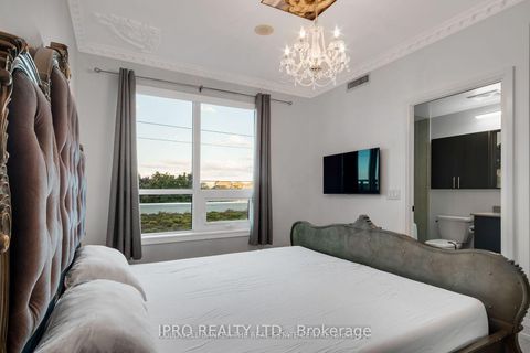 Photo 10 at 204 - 7890 Bathurst Street, Beverley Glen, Vaughan