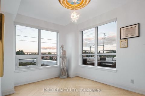 Photo 12 at 204 - 7890 Bathurst Street, Beverley Glen, Vaughan