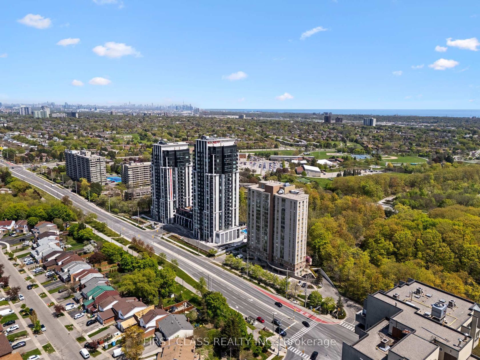 905 - 200 Burnhamthorpe Road E, Mississauga Valleys, Mississauga by Loree Meneguzzi Real Estate 905 - 200 Burnhamthorpe Road E, Mississauga Valleys, Mississauga