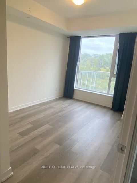 Photo 16 at 207 - 6 DAVID EYER Road, Rural Richmond Hill, Richmond Hill Photo 16 at 207 - 6 DAVID EYER Road, Rural Richmond Hill, Richmond Hill