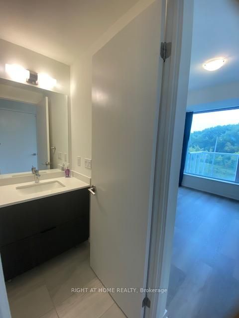 Photo 18 at 207 - 6 DAVID EYER Road, Rural Richmond Hill, Richmond Hill Photo 18 at 207 - 6 DAVID EYER Road, Rural Richmond Hill, Richmond Hill