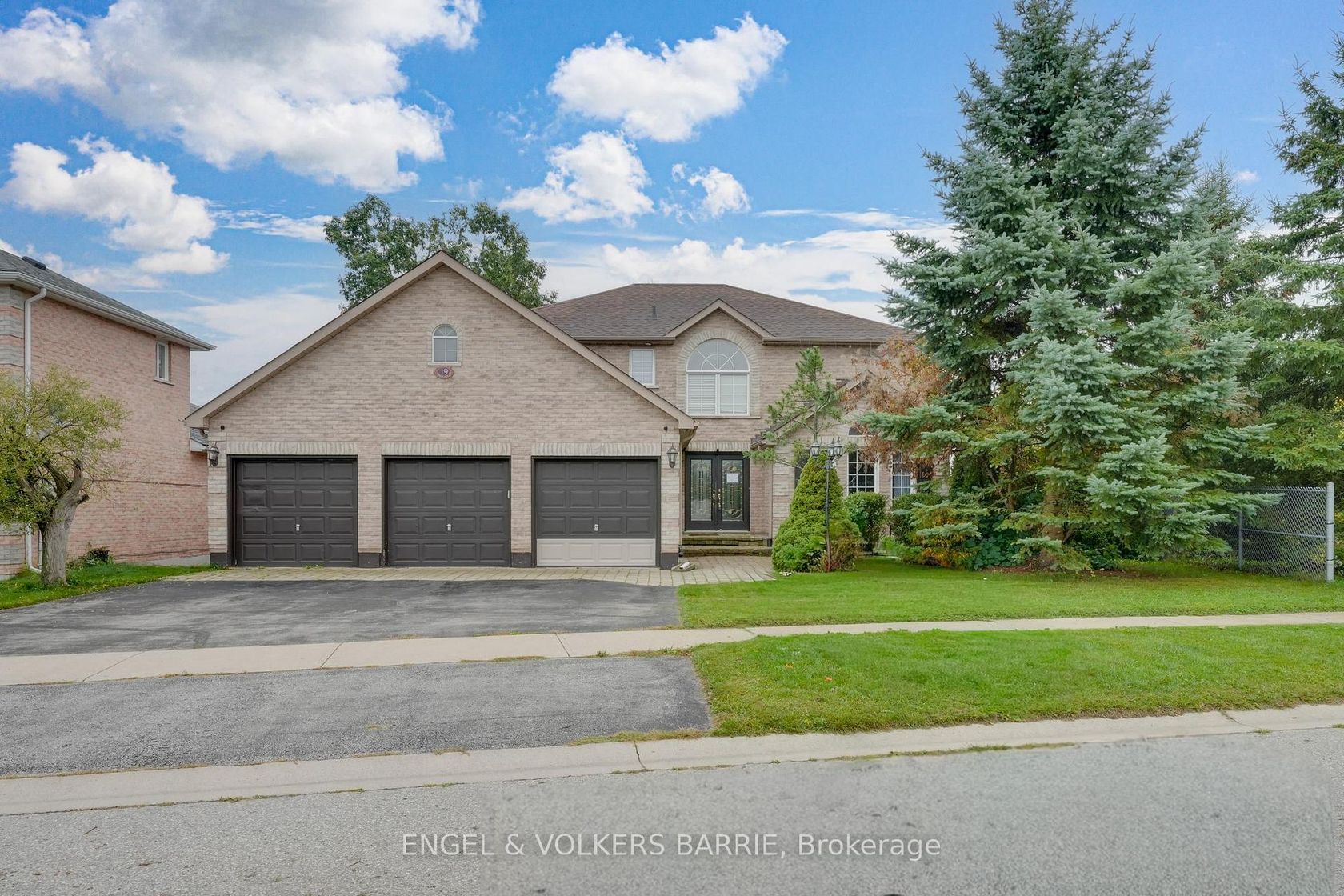 19 Northview Crescent, Northwest, Barrie photo 6 19 Northview Crescent, Northwest, Barrie photo 6