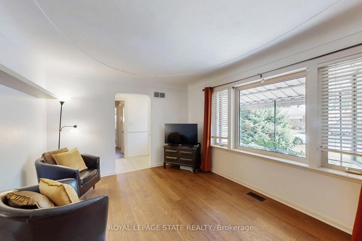 Photo 5 at 40 Galbraith Drive, Stoney Creek, Hamilton