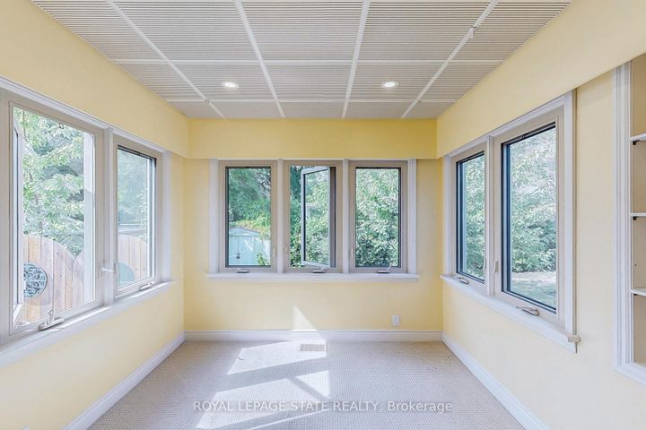 Photo 10 at 40 Galbraith Drive, Stoney Creek, Hamilton