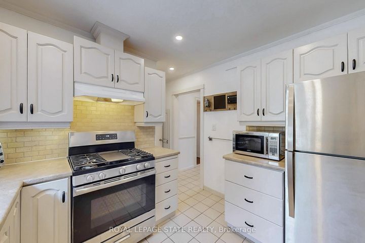 Photo 17 at 40 Galbraith Drive, Stoney Creek, Hamilton