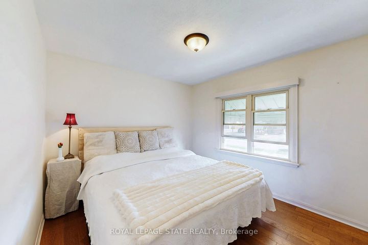 Photo 18 at 40 Galbraith Drive, Stoney Creek, Hamilton