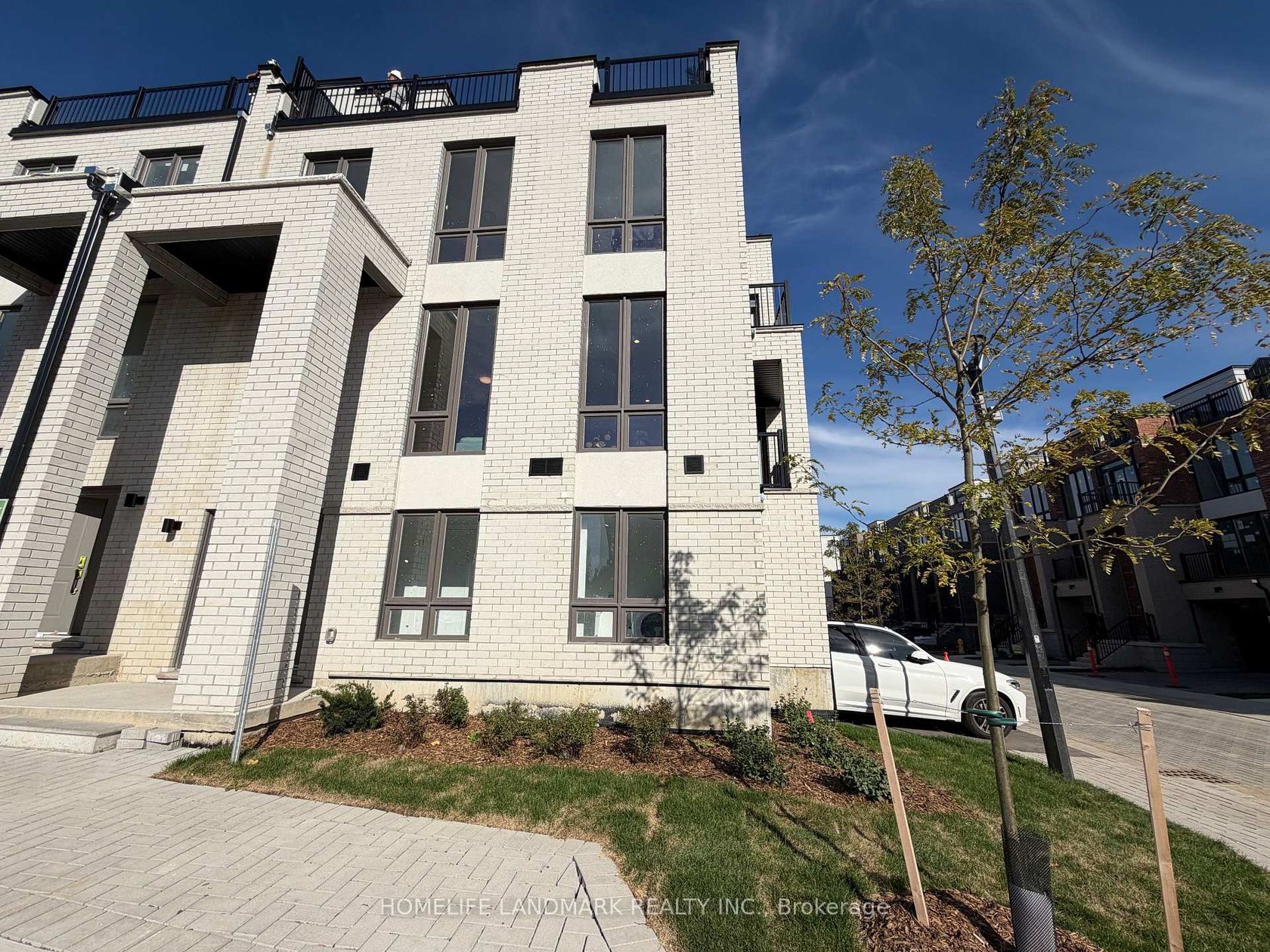 11 Kerns Lane, Jefferson, Richmond Hill 