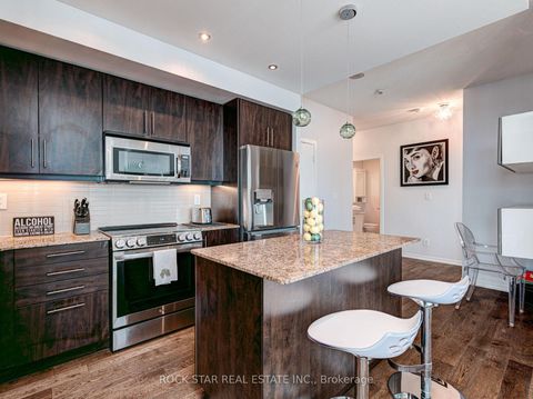 Photo 16 at 4501 - 55 Bremner Boulevard, Waterfront Communities C1, Toronto