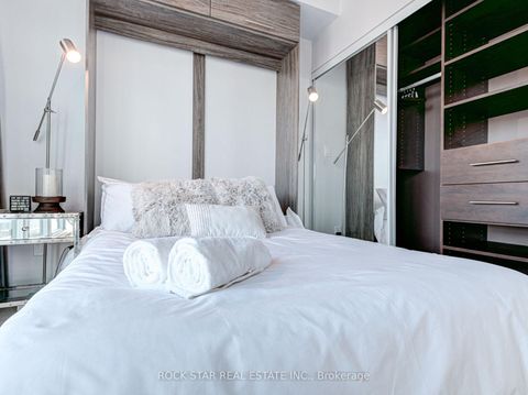 Photo 28 at 4501 - 55 Bremner Boulevard, Waterfront Communities C1, Toronto
