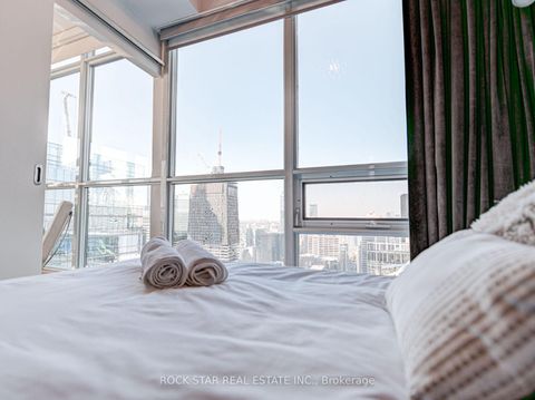 Photo 36 at 4501 - 55 Bremner Boulevard, Waterfront Communities C1, Toronto