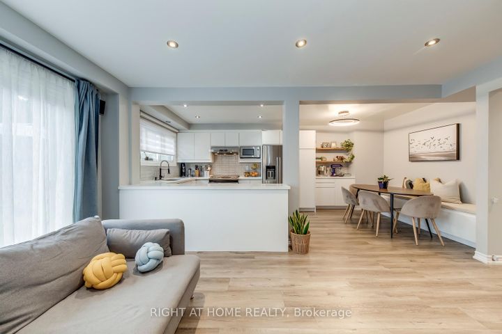Photo 10 at 132 Ashton Crescent, Central Park, Brampton