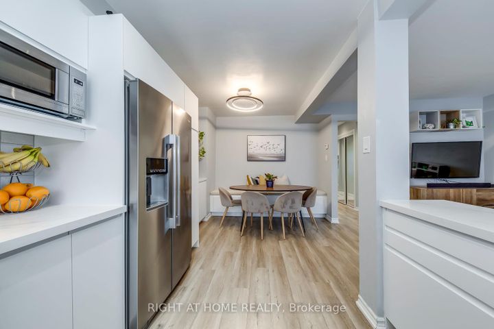 Photo 15 at 132 Ashton Crescent, Central Park, Brampton