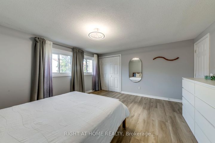 Photo 26 at 132 Ashton Crescent, Central Park, Brampton