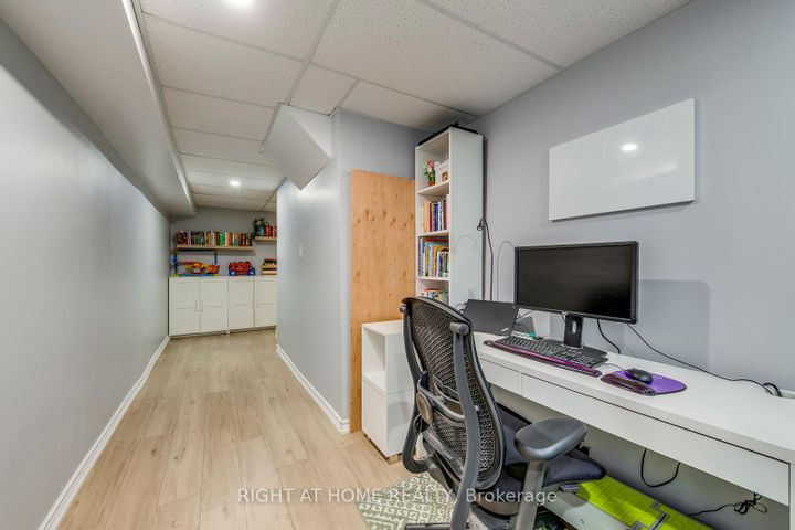 Photo 36 at 132 Ashton Crescent, Central Park, Brampton