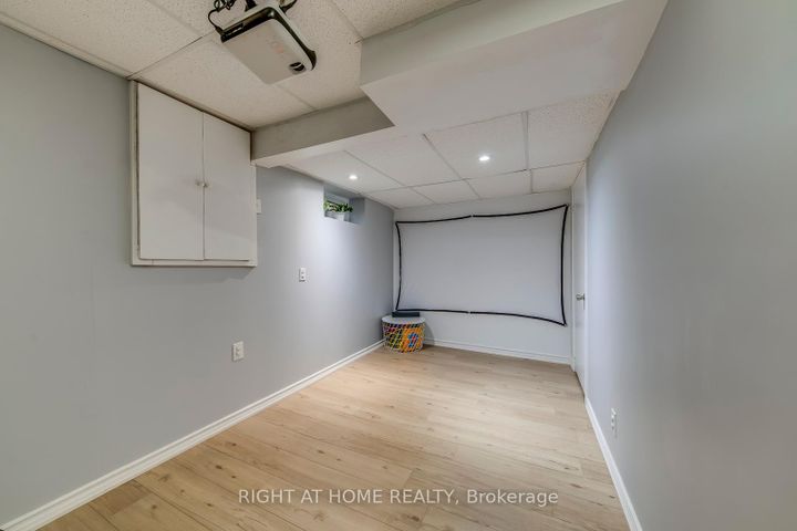 Photo 39 at 132 Ashton Crescent, Central Park, Brampton