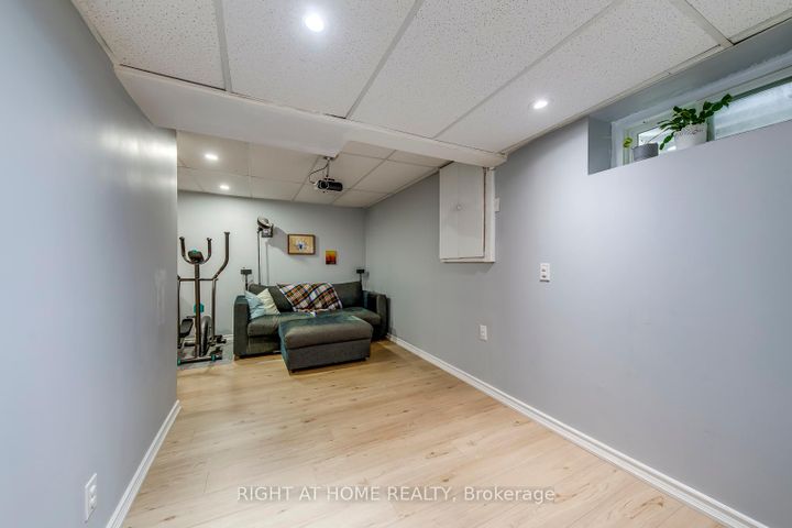 Photo 40 at 132 Ashton Crescent, Central Park, Brampton