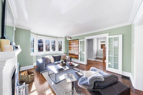 Photo 6 at 70 Pine Crescent N, The Beaches, Toronto
