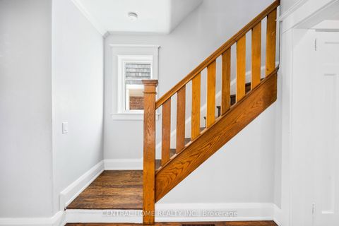 Photo 22 at 70 Pine Crescent N, The Beaches, Toronto