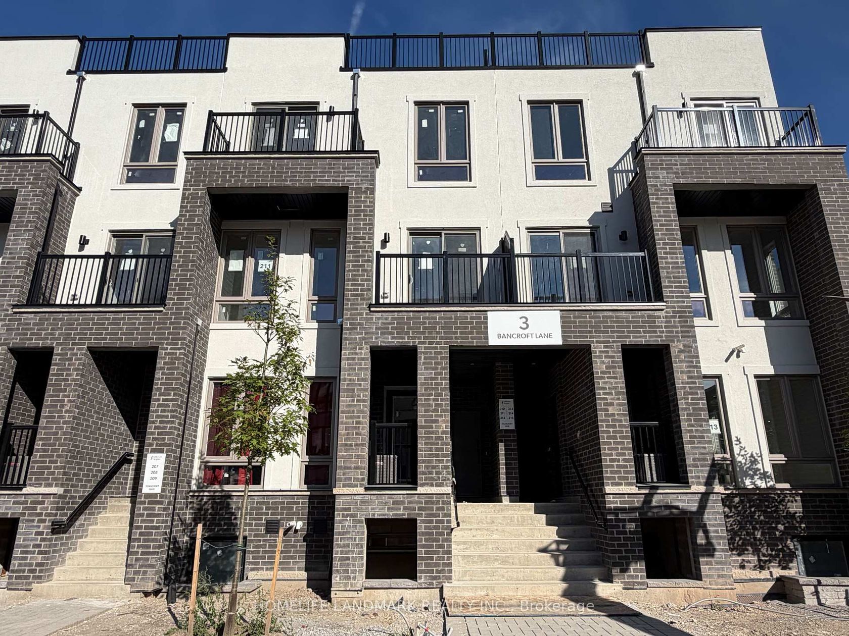 205 - 3 Bancroft Lane, Jefferson, Richmond Hill 