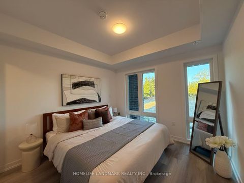 Photo 4 at 204 - 3 Bancroft Lane, Jefferson, Richmond Hill