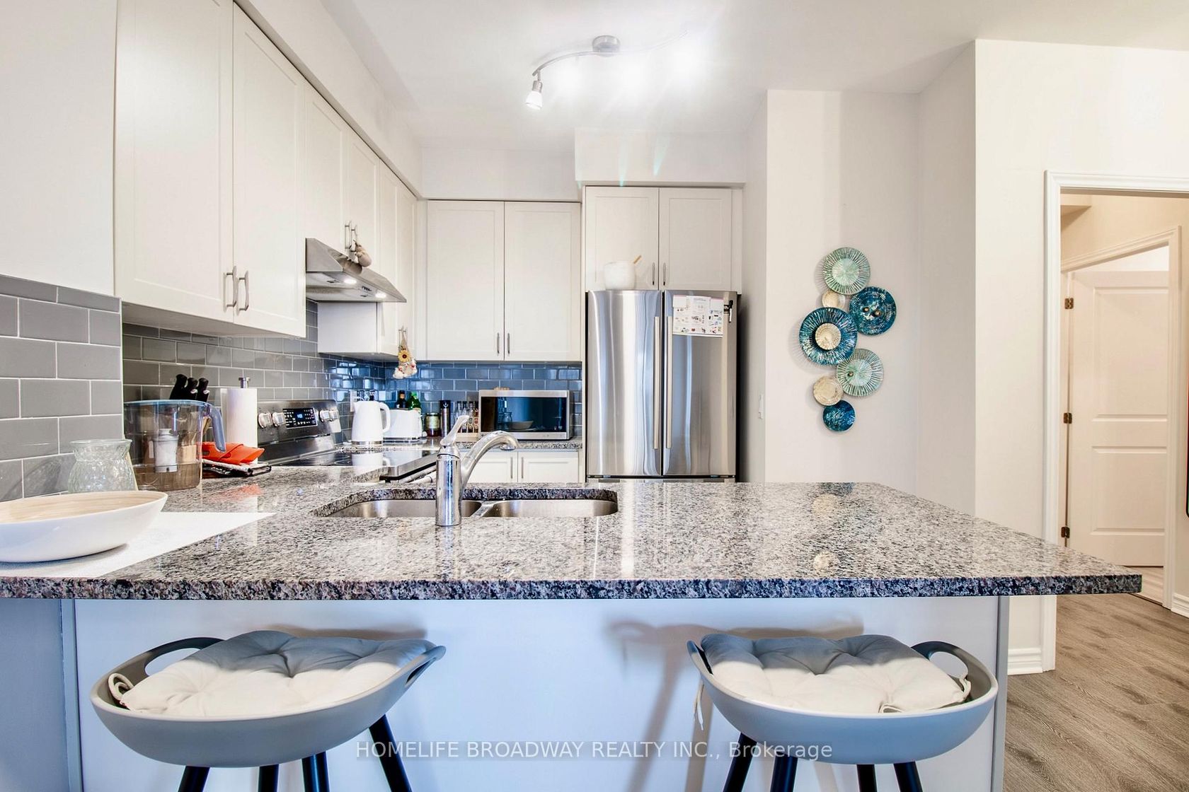 815 - 9255 Jane Street, Maple, Vaughan 