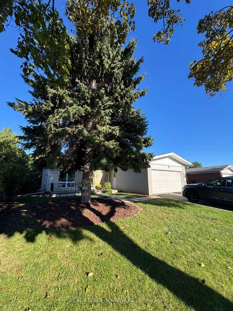 Photo 1 at 17 Collingdale Road, Jamestown, Toronto