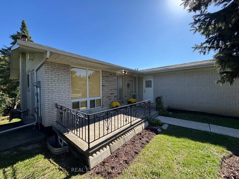 Photo 3 at 17 Collingdale Road, Jamestown, Toronto