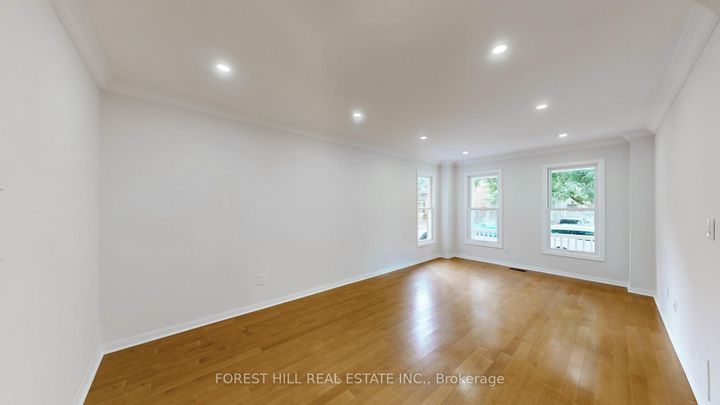 Photo 2 at 4 Lionheart Lane, Berczy, Markham