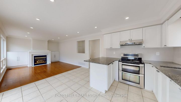 Photo 7 at 4 Lionheart Lane, Berczy, Markham