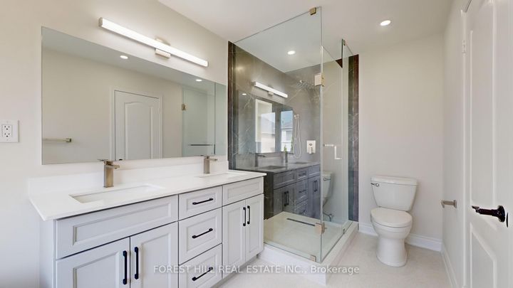 Photo 14 at 4 Lionheart Lane, Berczy, Markham