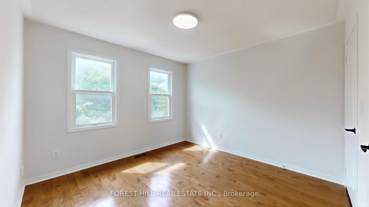 Photo 19 at 4 Lionheart Lane, Berczy, Markham