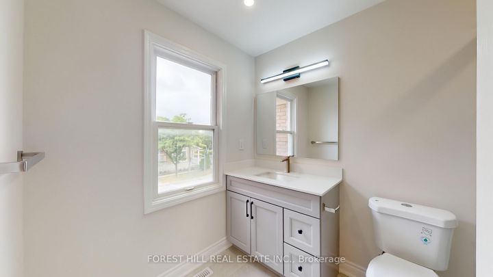 Photo 23 at 4 Lionheart Lane, Berczy, Markham