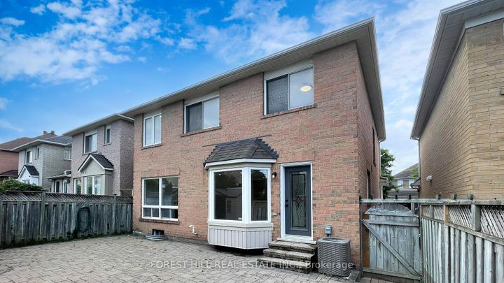 Photo 26 at 4 Lionheart Lane, Berczy, Markham